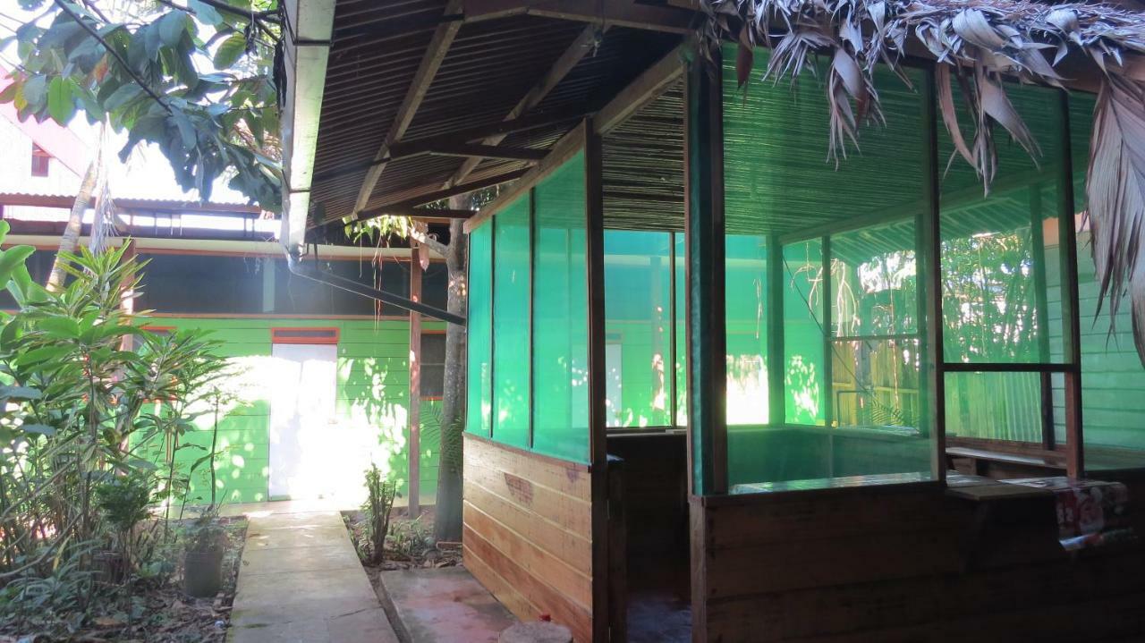 Tambopata Hostel Bambu Пуерто-Мальдонадо Екстер'єр фото